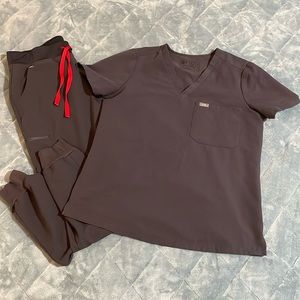 Figs scrub set. Medium top, medium/tall joggers
